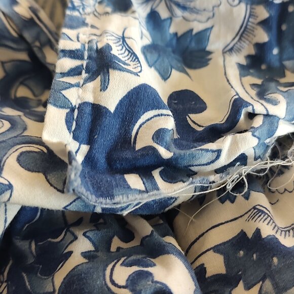 Two (2) Ralph Lauren Tamarind Porcelain Blue King Ruffled Pillow Shams - Picture 6 of 6